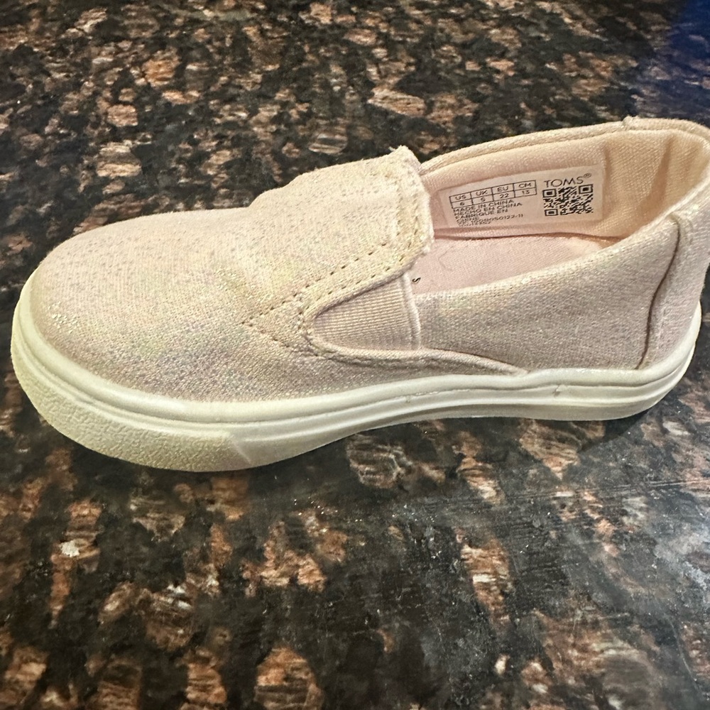 Toddler Tom Shoes - never worn